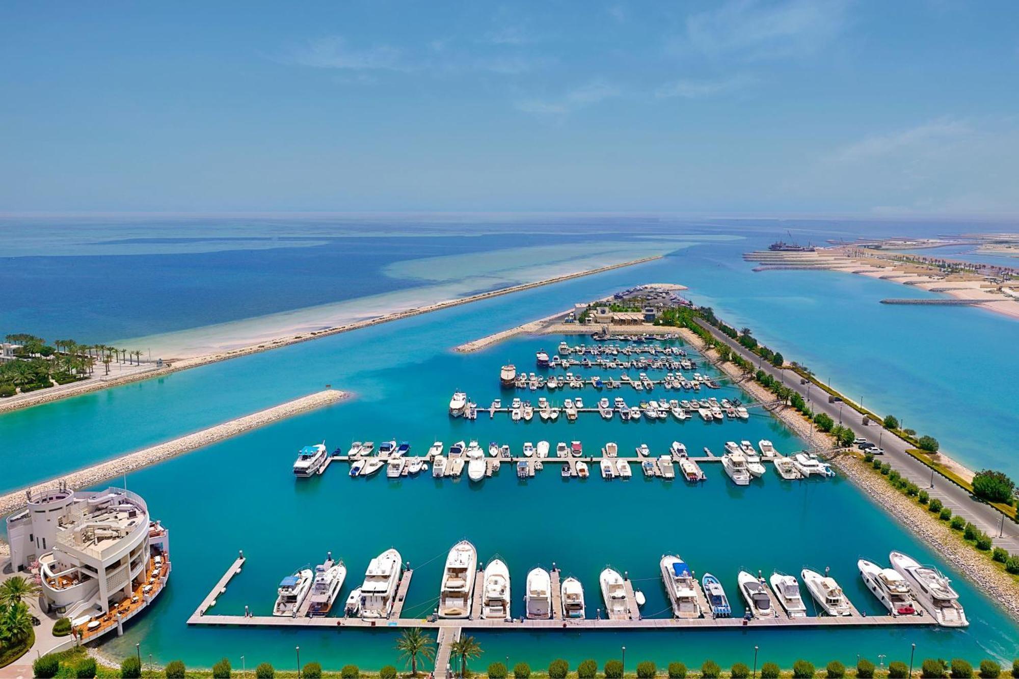 The Ritz-carlton,