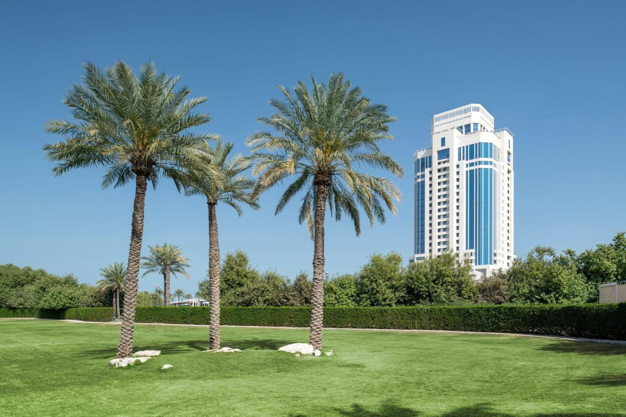 The Ritz-carlton, Hotel