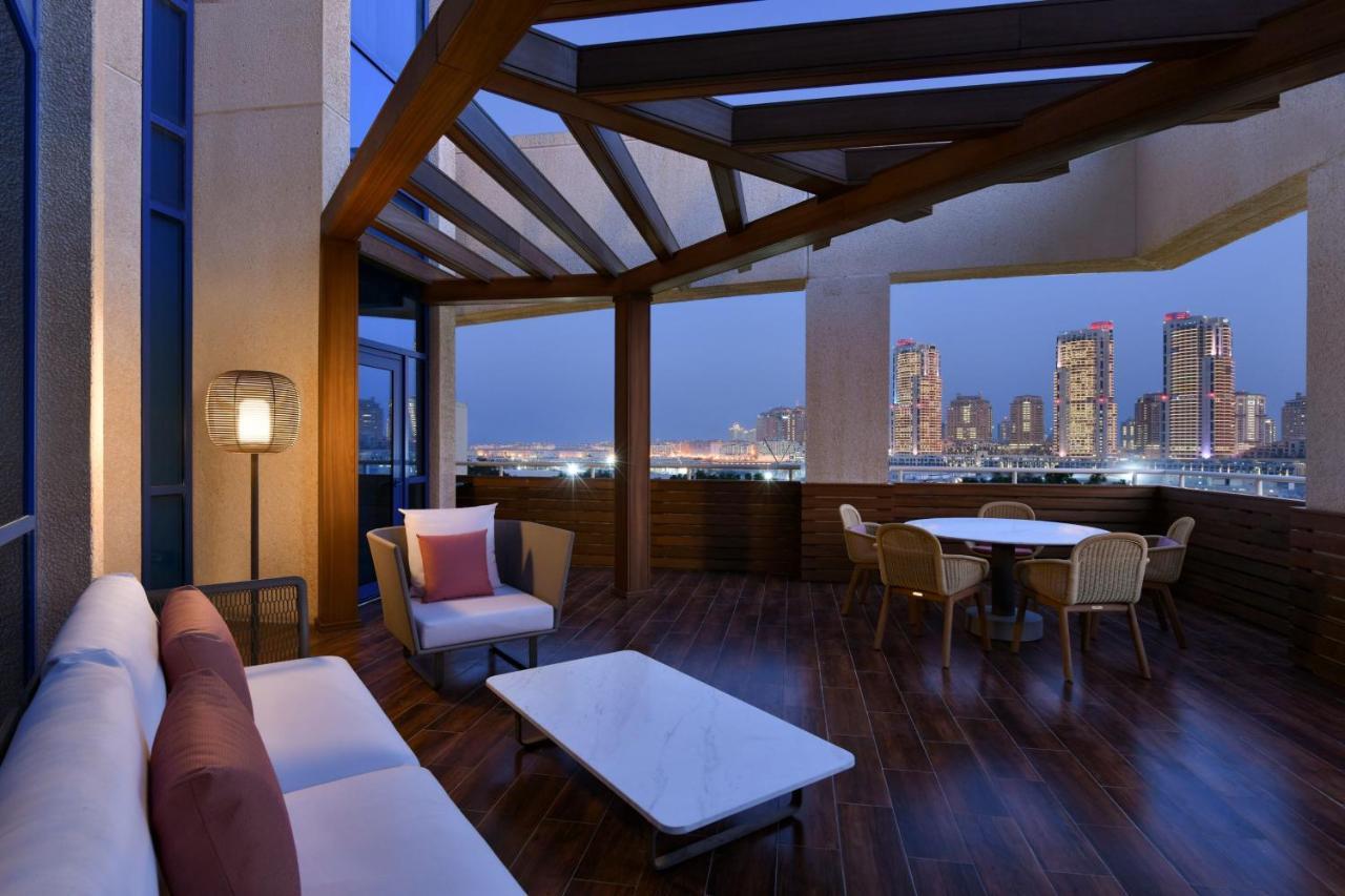 The Ritz-carlton, Hotel 5*