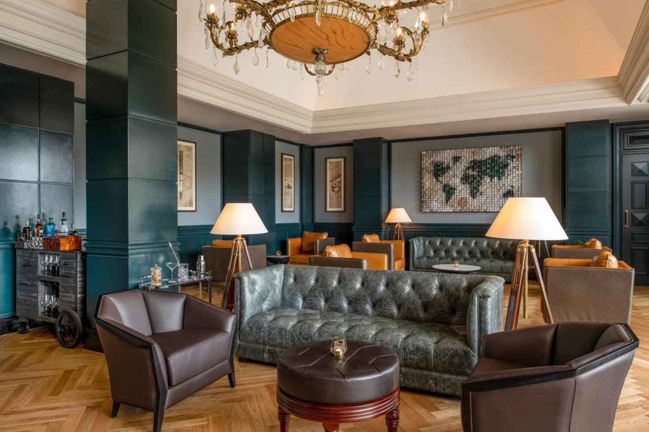 Hotel The Ritz-carlton, 5*