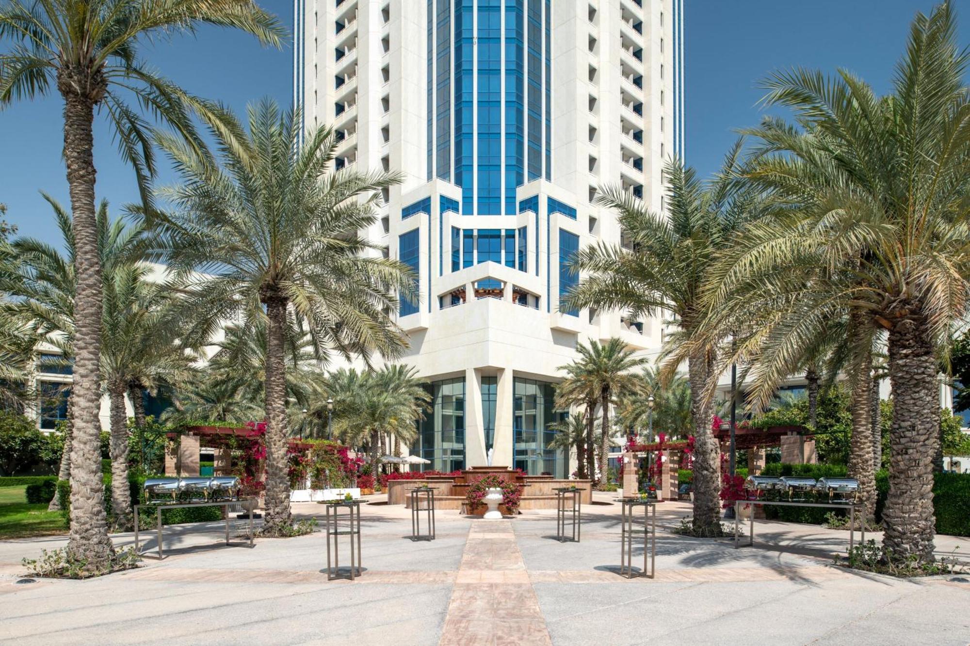 The Ritz-carlton, Hotel